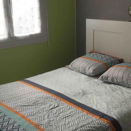 Appartement Dans Villa Pau Exteriör bild